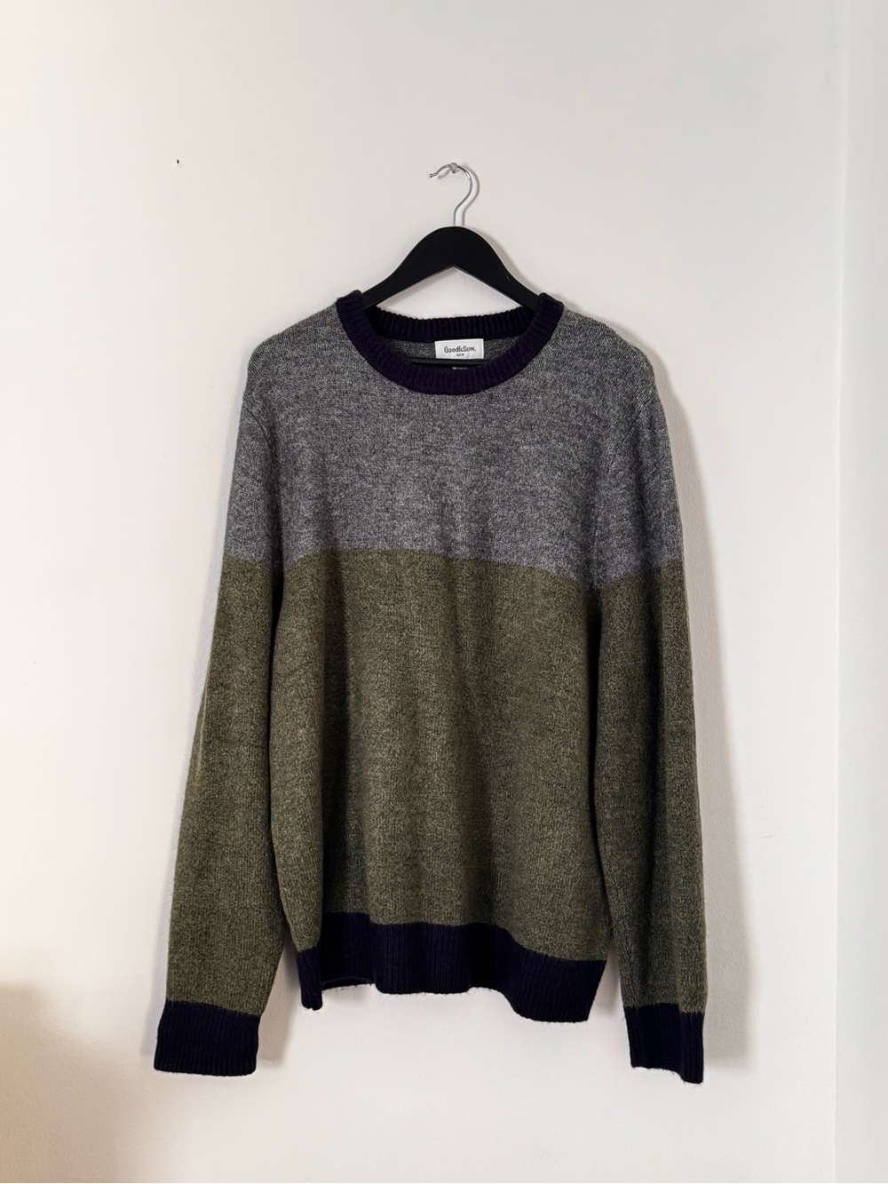 Goodfellow & Co Gray, Olive and Navy Crewneck Sweater